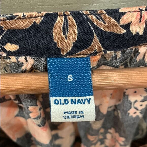 Old Navt Floral Black and Pink Women's ruffle feminine blouse spring small - Picture 5 of 7